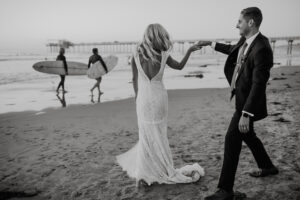 married couple walking on the beach | Spanish interpreting services