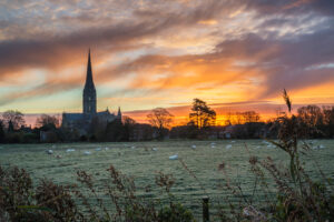 photo of Salisbury cathedral at sunset | creative Spanish translation services for travel and tourism