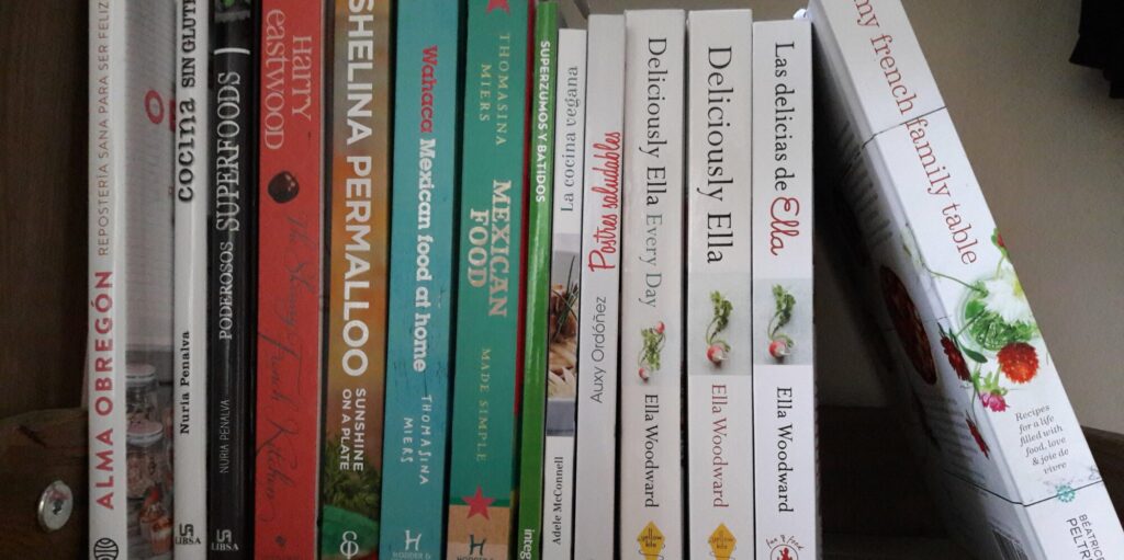 Cookbook shelf | Spanish book proofreading services