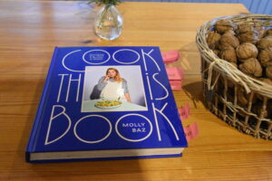 COCINA ESTE LIBRO, MOLLY BAZ